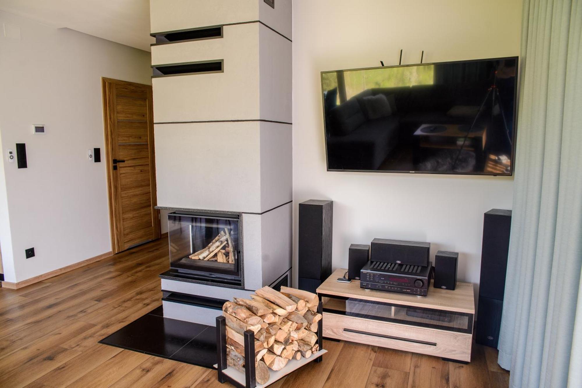 Trio Apartment