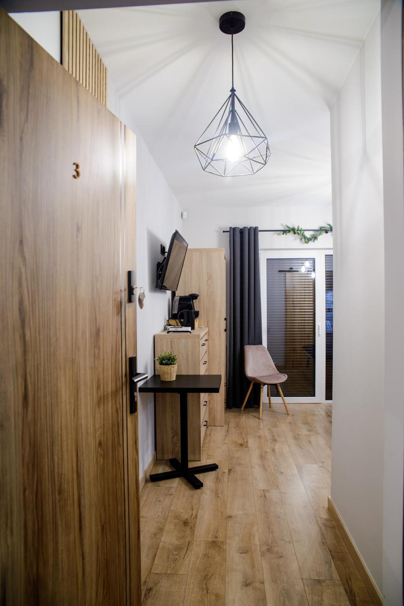 Apartment Trio *