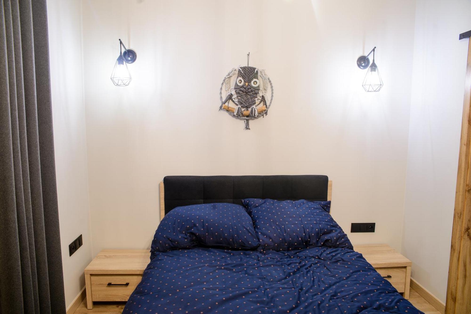 Trio Apartment *